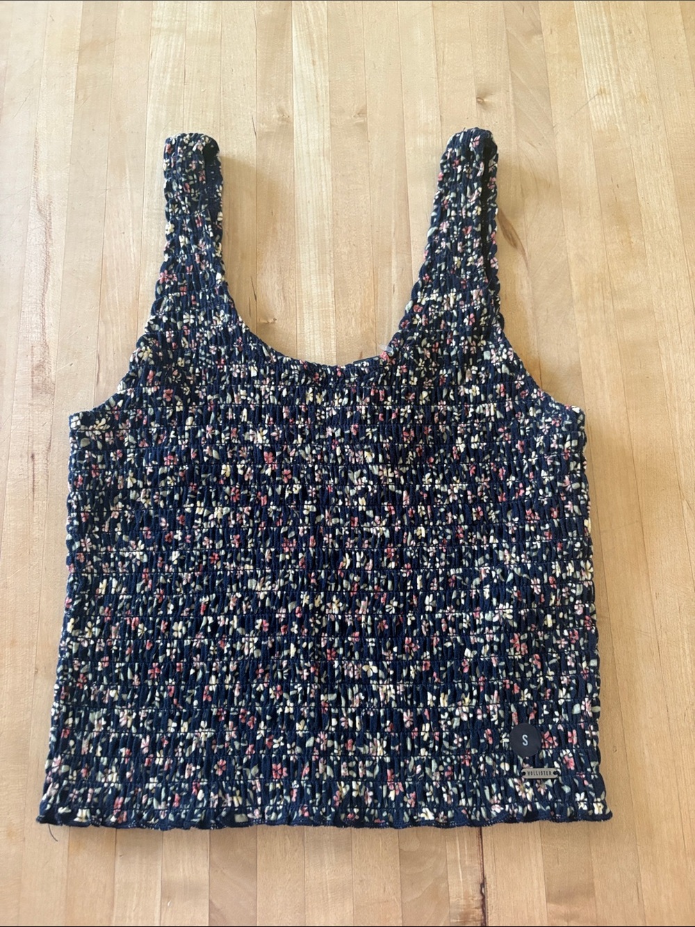 Hollister Women's Size Small Navy Floral Tank Top